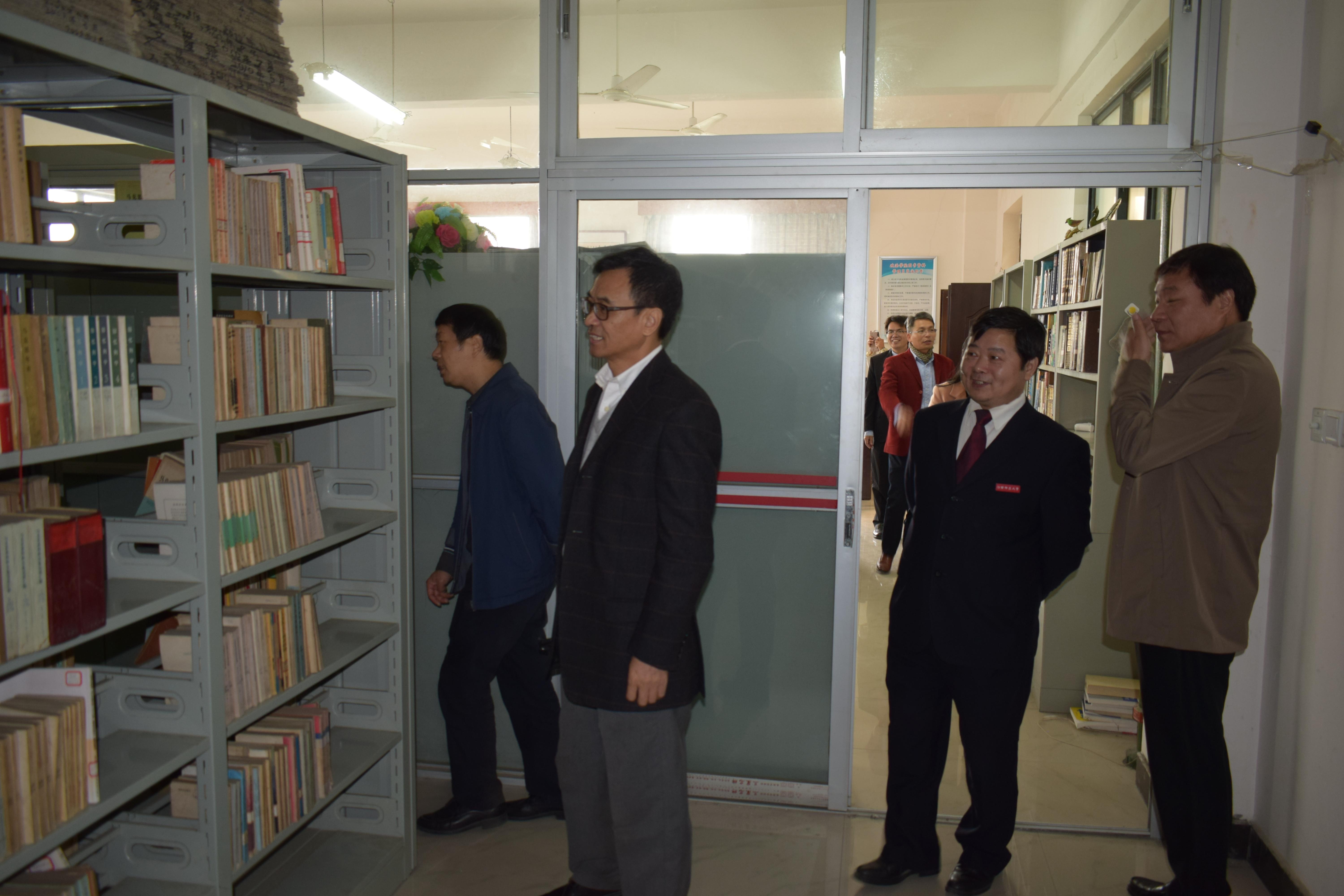 我校法律硕士专业评估举行专家论证会