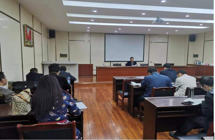 政法学院执行院长沈桥林同志深入学院教工第一党支部讲党课