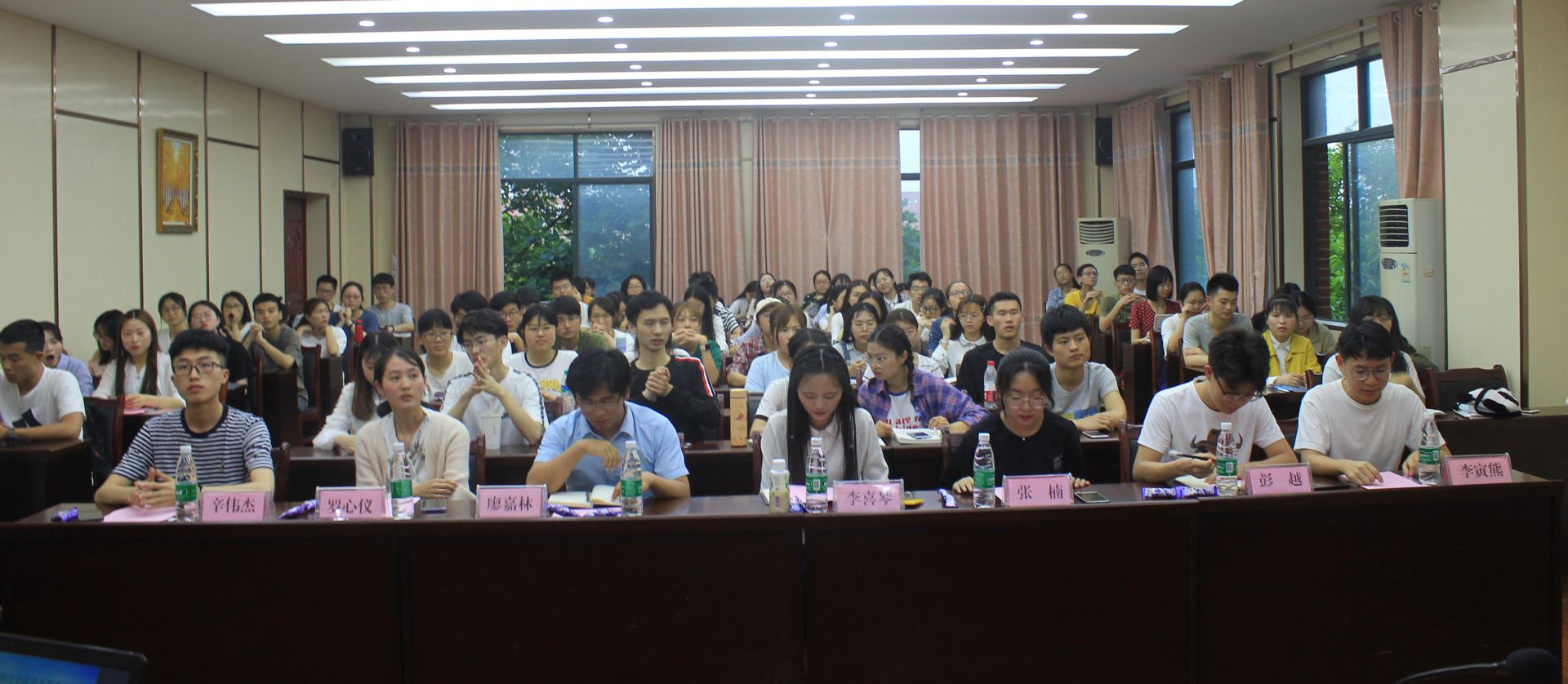 政法学院党委成功举办“讲廉洁，树清风”演讲比赛